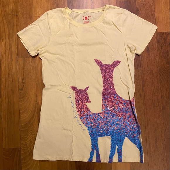 Gap (RED) Yellow Deer T-Shirt size Medium - Picture 2 of 9